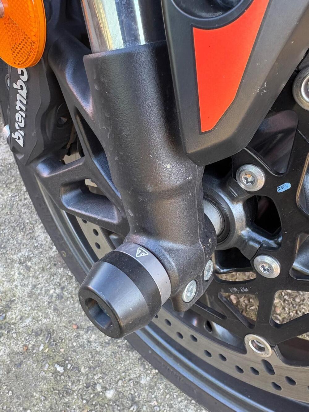 Triumph Street Triple 765 R (2023 - 26) (8)