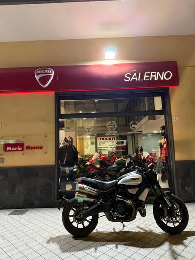 Ducati Scrambler 1100 Dark Pro (2020 - 24) usata