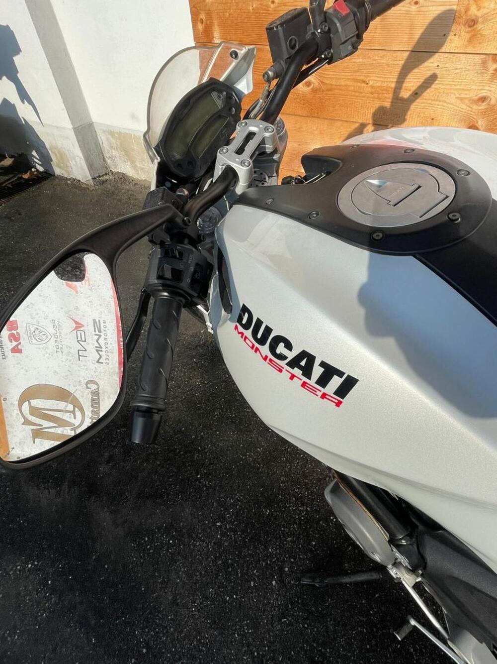 Ducati Monster 696 (2008 - 13) (10)