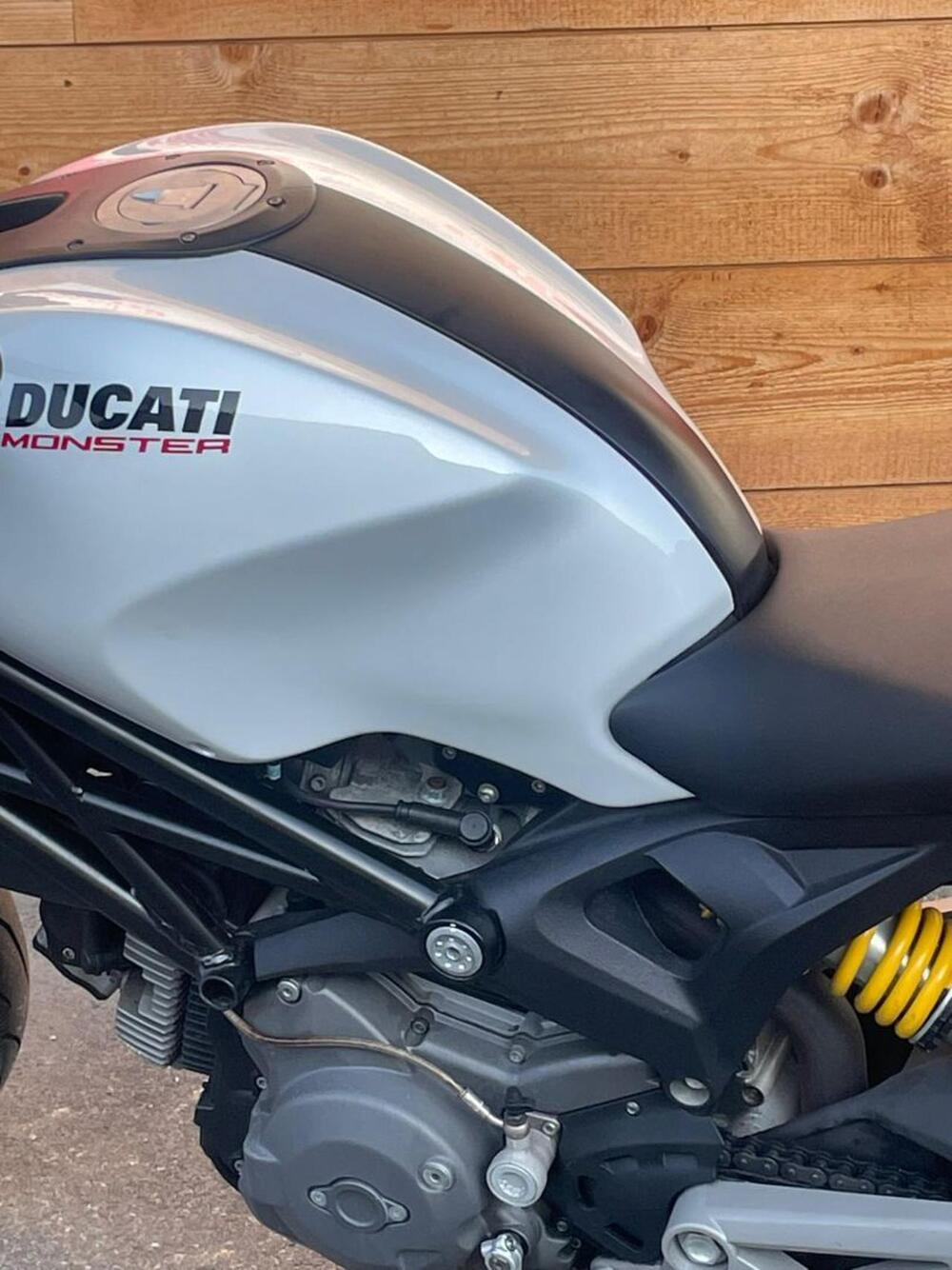 Ducati Monster 696 (2008 - 13) (8)