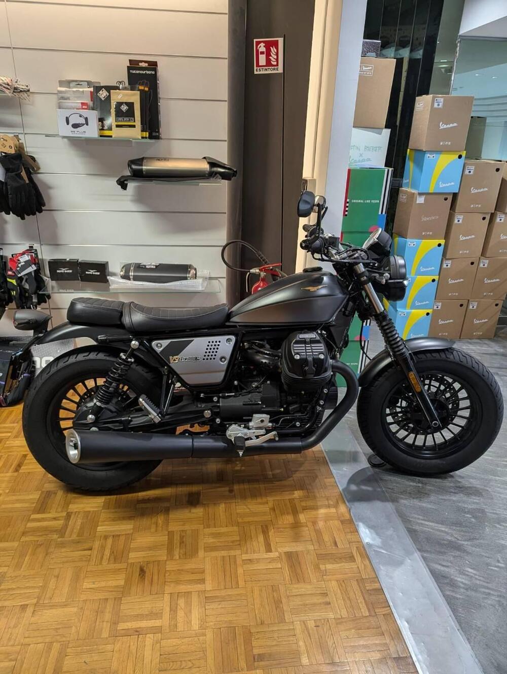 Moto Guzzi V9 Bobber Special Edition (2023 - 25)