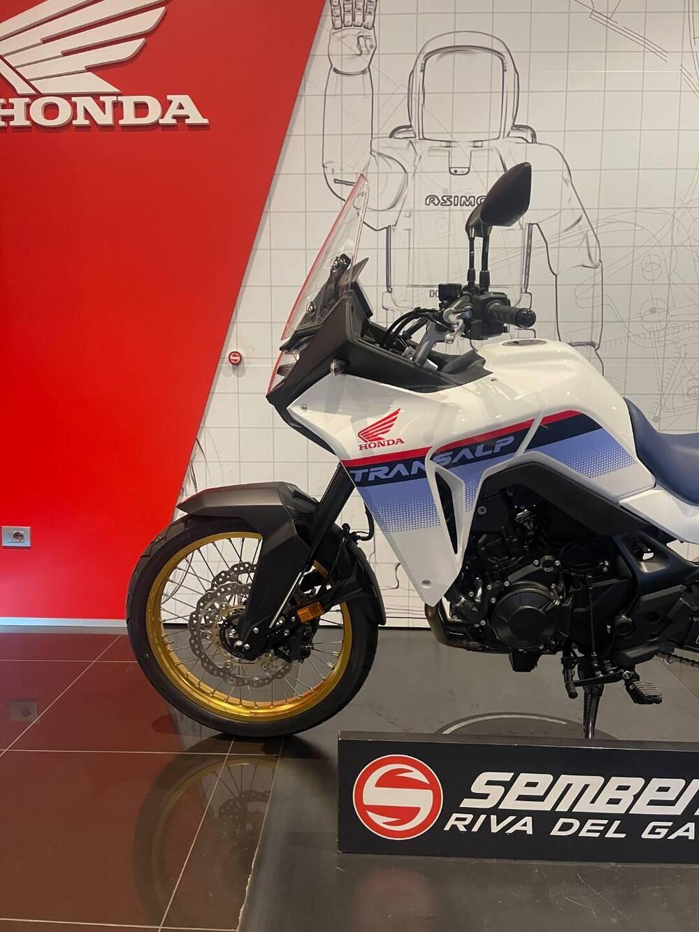 Honda Transalp XL750 (2023 - 24) (4)