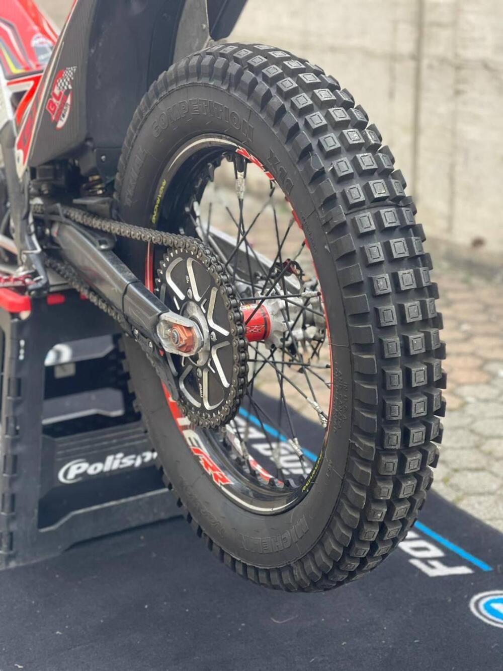 TRS Motorcycles One 125 RR (2023 - 24) (4)