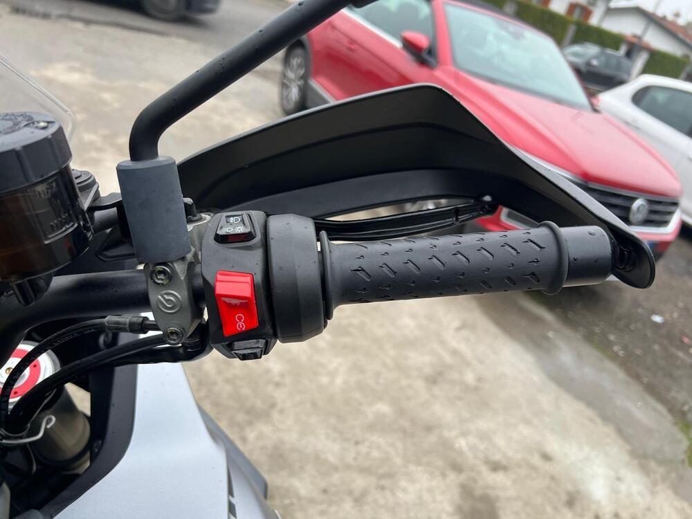 Moto Guzzi Stelvio PFF (2024 - 26) (14)