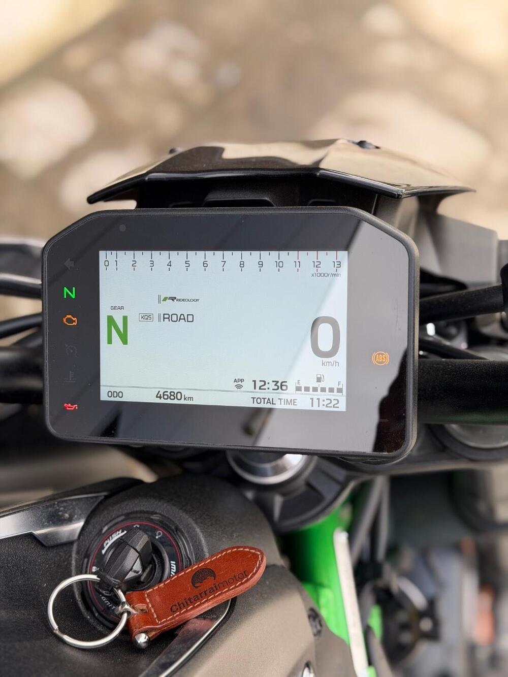 Kawasaki Z 900 (2025 - 26) (8)