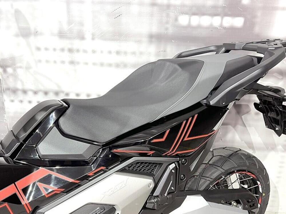 Honda X-ADV 750 (2025 - 26) (5)