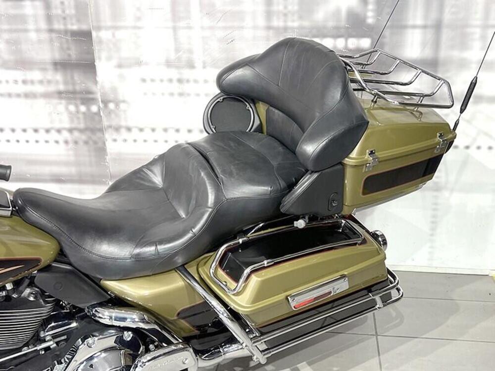 Harley-Davidson 1584 Electra Glide Ultra Classic (2007) - FLHTCU (4)