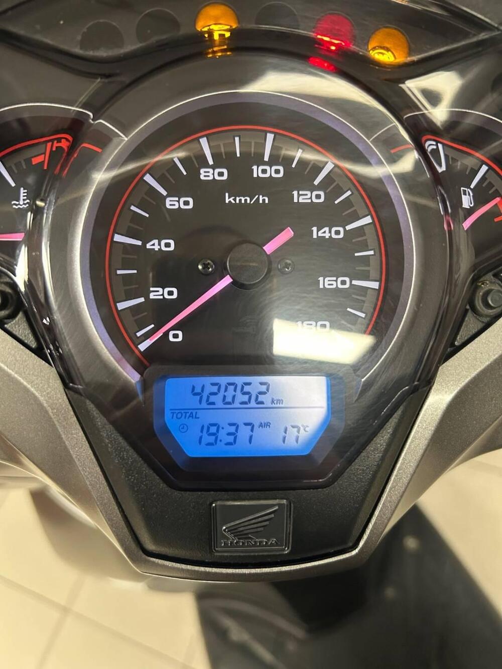 Honda SH 300 i ABS (2016 - 20) (7)