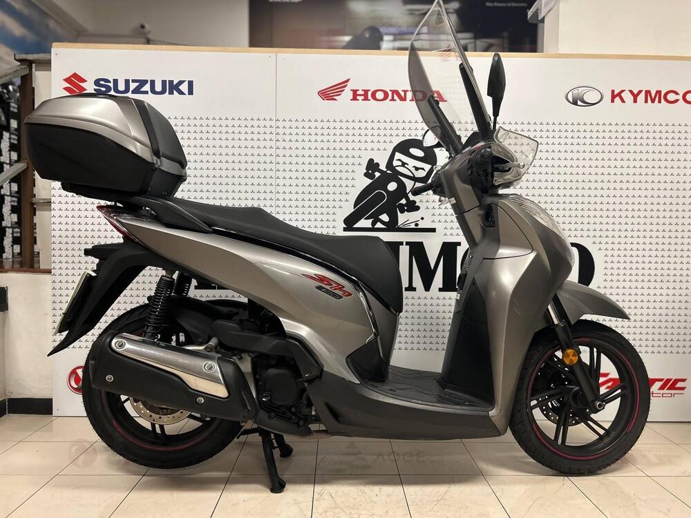 Honda SH 300 i ABS (2016 - 20) (6)