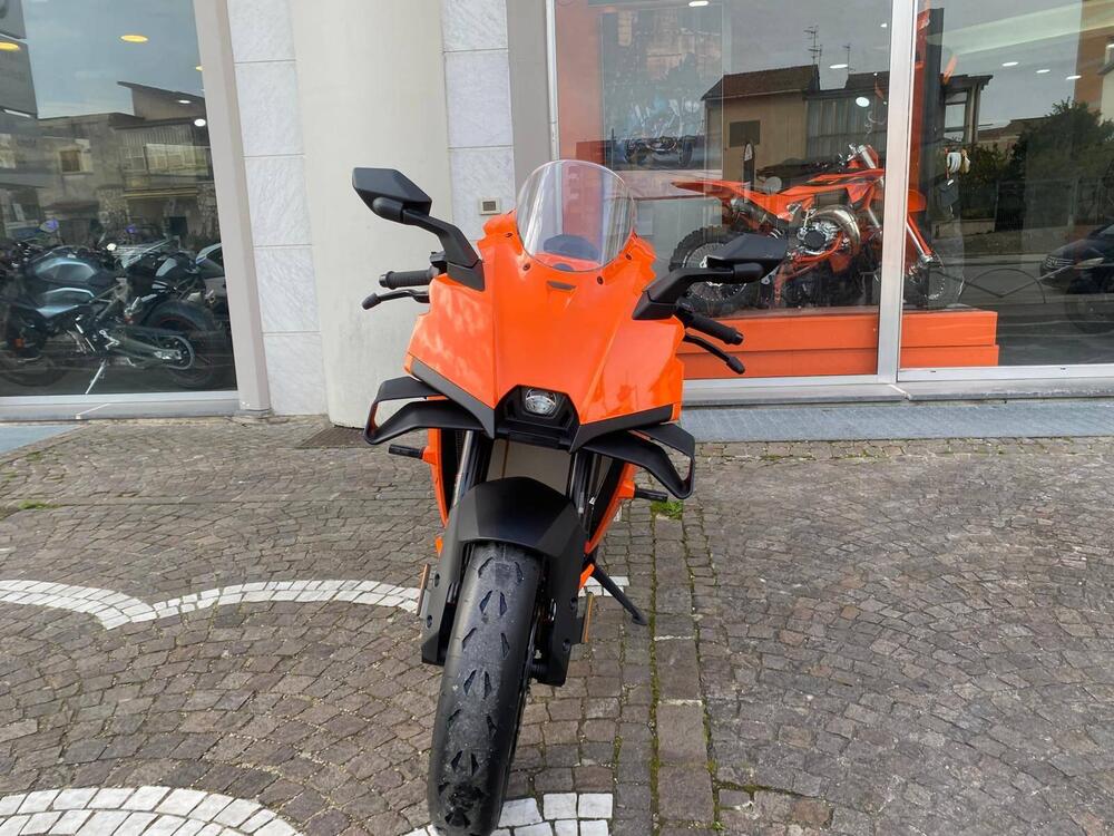 KTM 990 RC R (2026) (4)