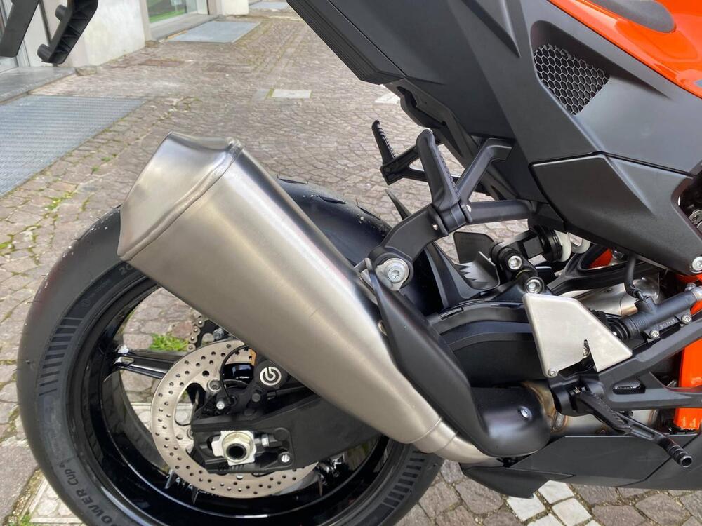KTM 990 RC R (2026) (13)