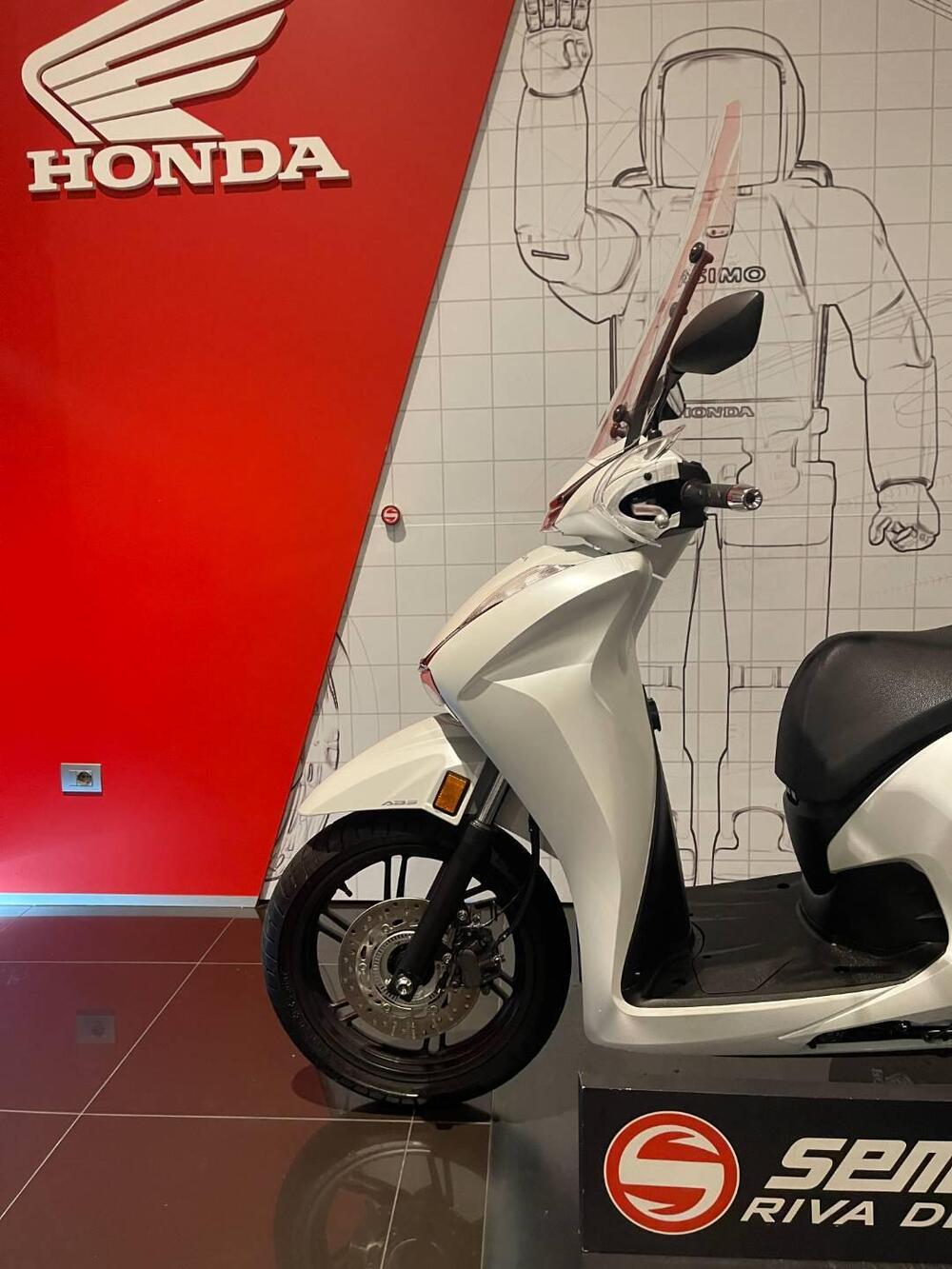 Honda SH 350 (2021 - 24) (6)