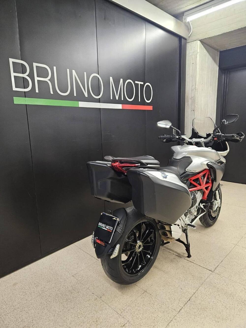 MV Agusta Turismo Veloce 800 (2014 - 16) (3)