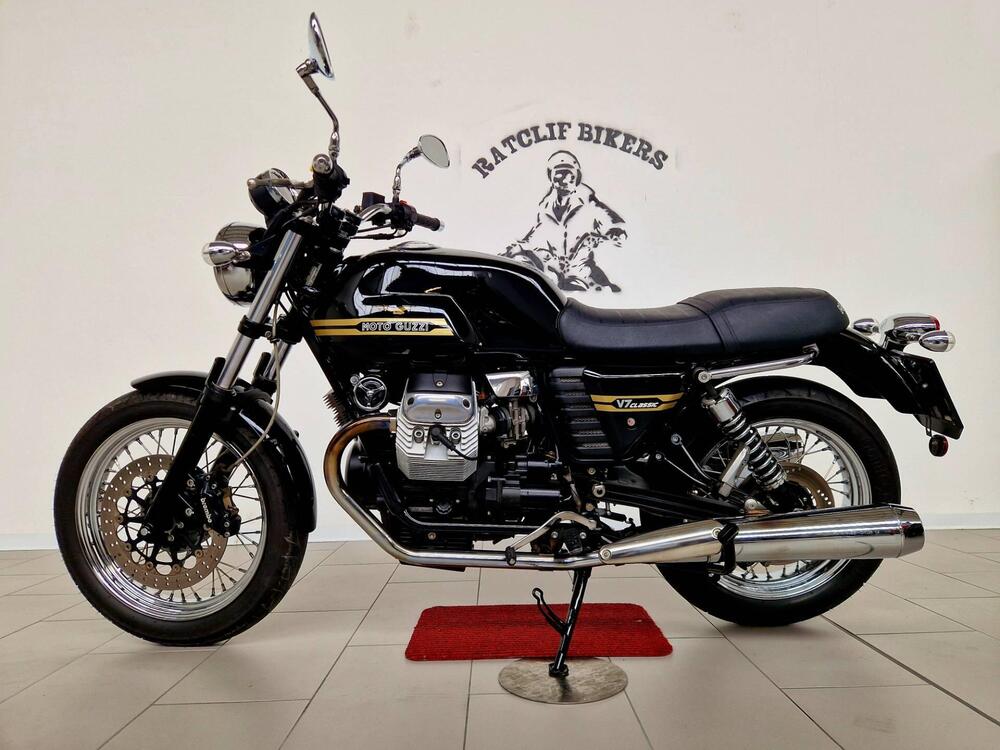 Moto Guzzi V7 Classic (2008 - 12) (4)