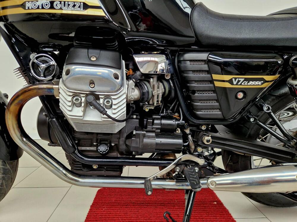 Moto Guzzi V7 Classic (2008 - 12) (9)