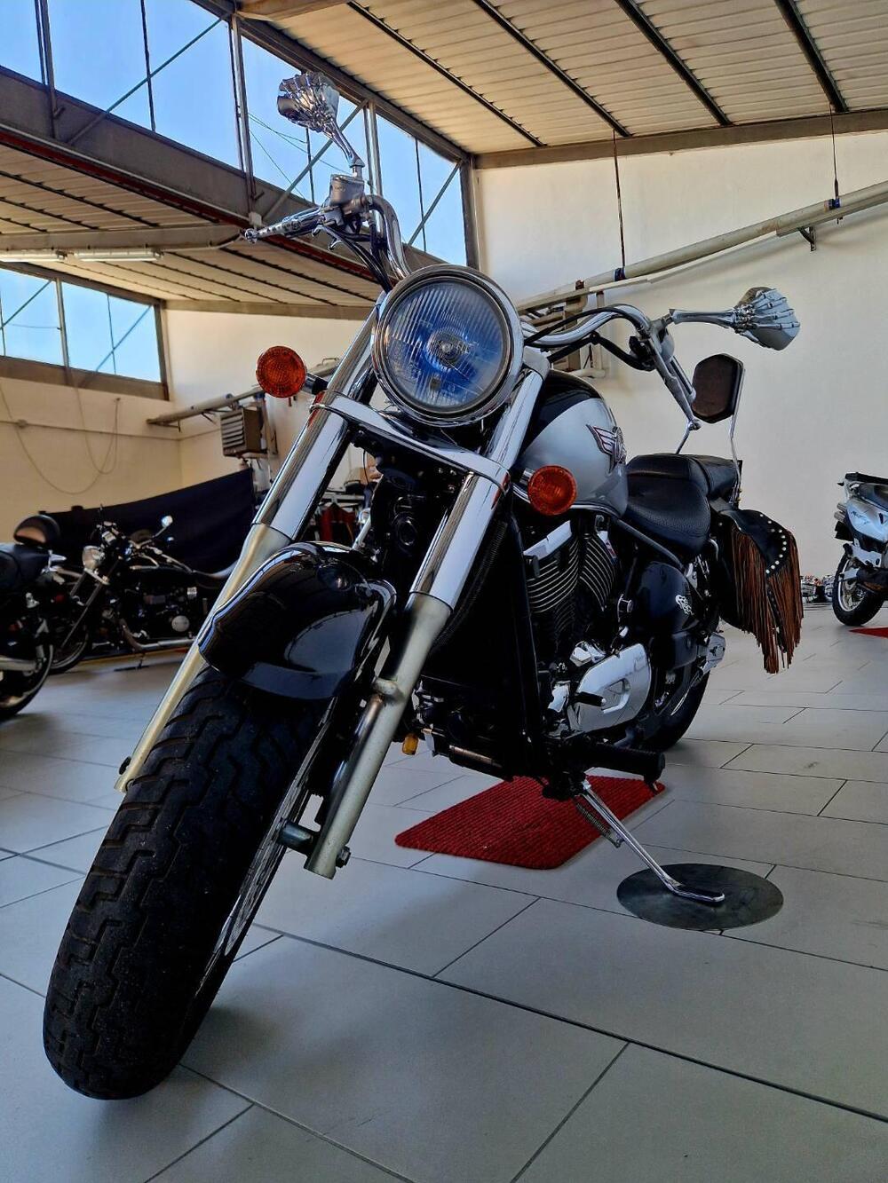 Kawasaki VN 800 Classic (1996 - 00) (3)