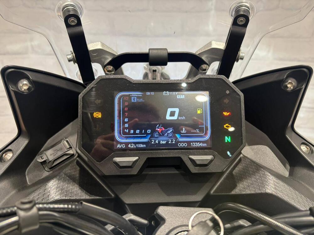 Voge Valico 650DSX (2021 - 24) (7)