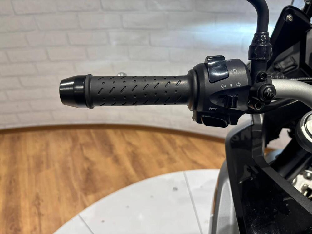 Voge Valico 650DSX (2021 - 24) (8)