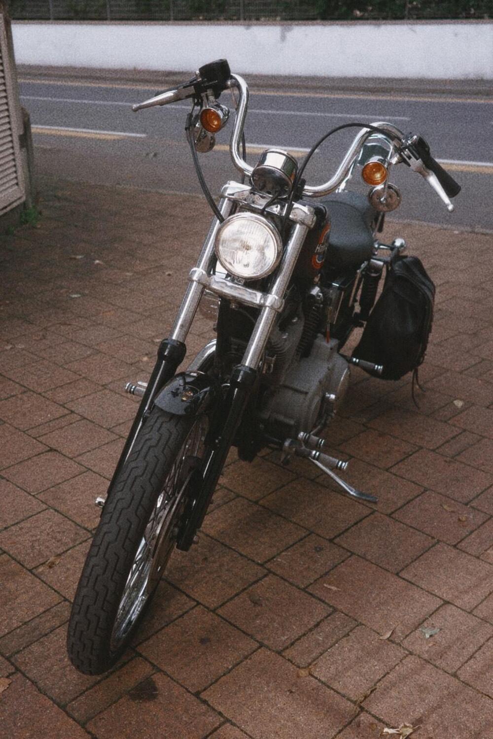 Harley-Davidson 883 Custom (2001 - 05) - XL 53C (3)