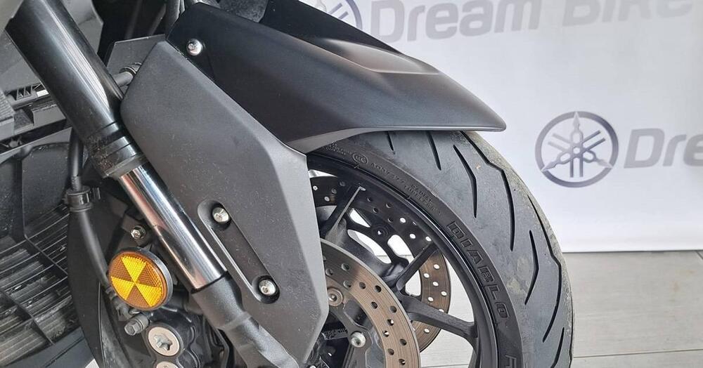 Yamaha T-Max 560 (2022 - 24) (4)