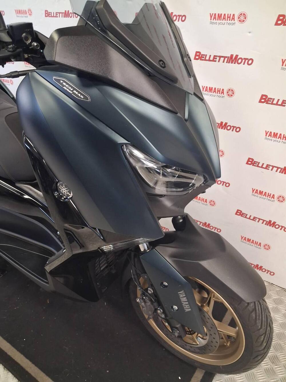 Yamaha X-Max 300 Tech Max (2021 - 24) (2)