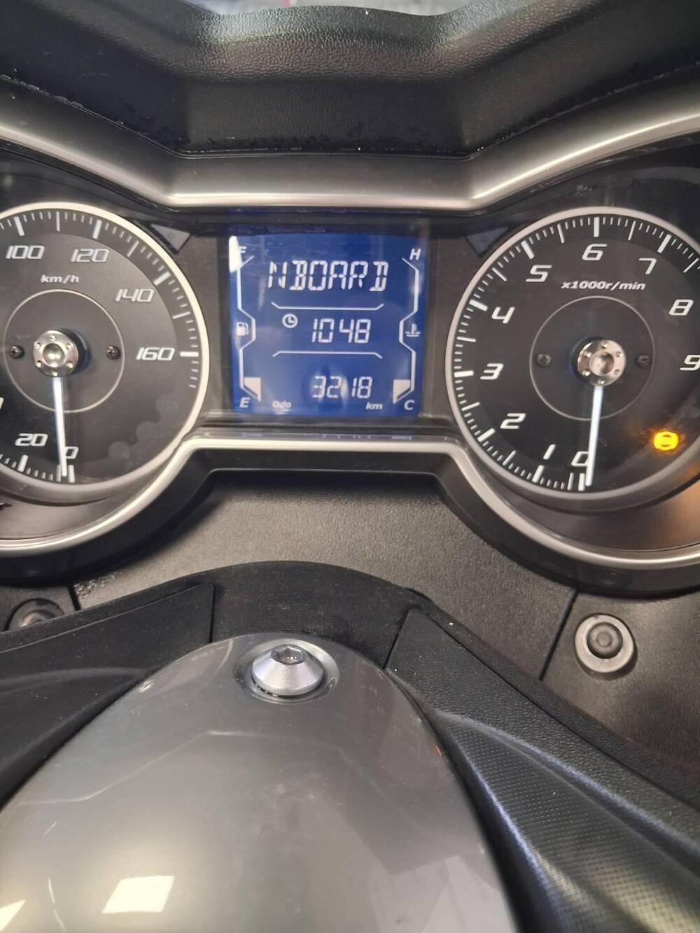 Yamaha X-Max 300 Tech Max (2021 - 24) (6)