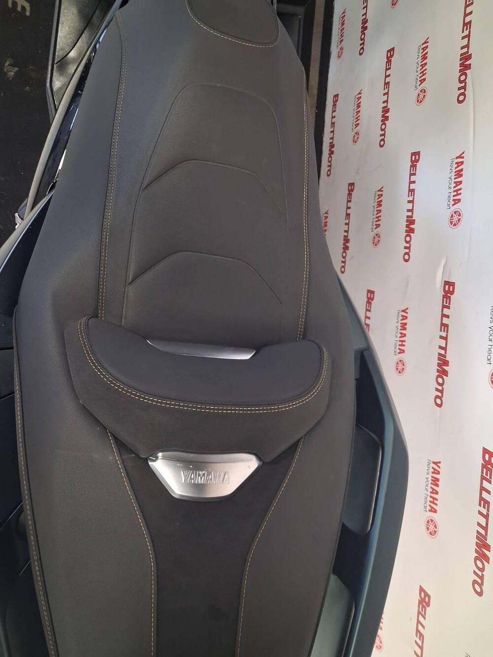 Yamaha X-Max 300 Tech Max (2021 - 24) (8)