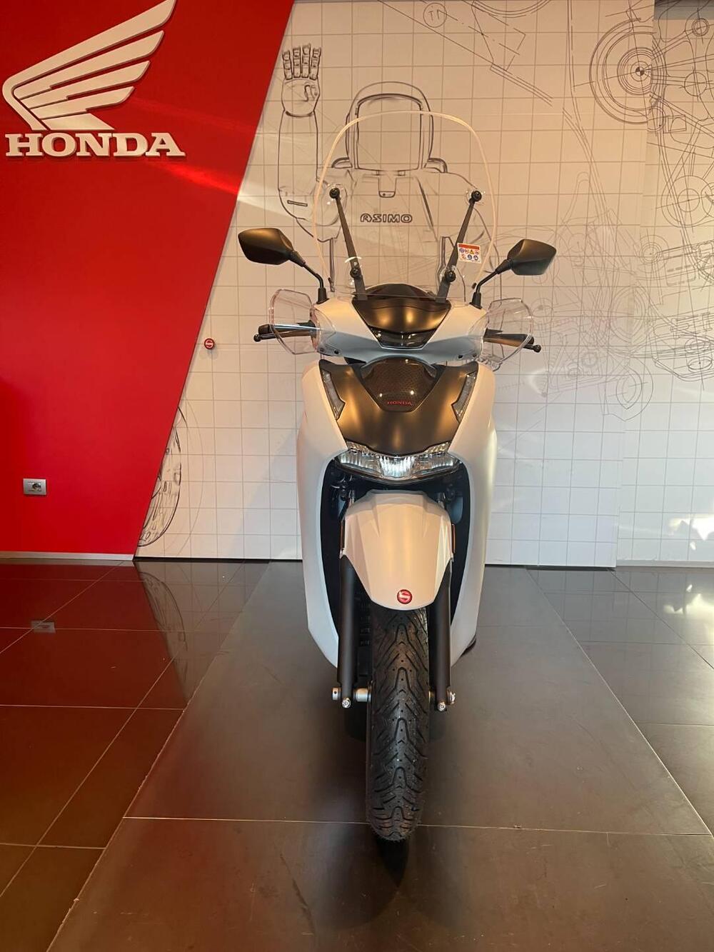 Honda SH 350i Sport (2025 - 26) (3)