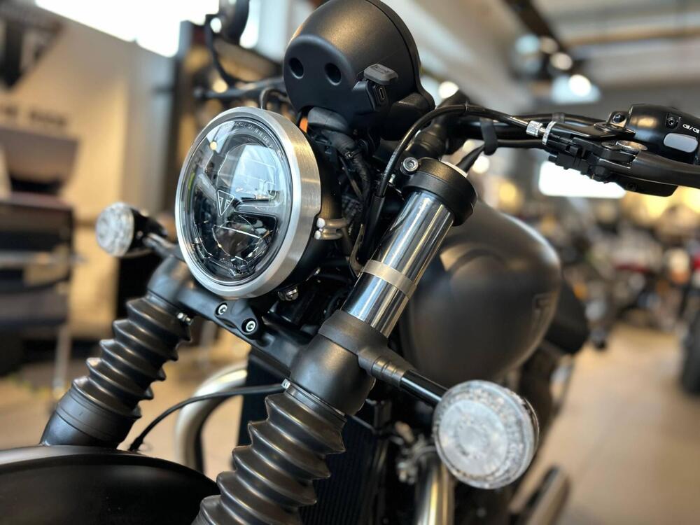 Triumph Bonneville Bobber 1200 (2026) (5)