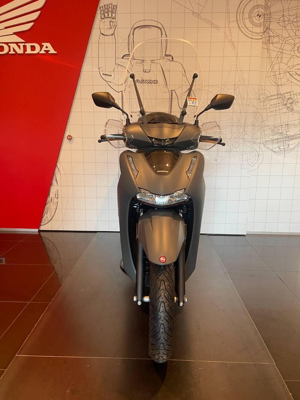 Honda SH 350i GT (2025 - 26) (3)