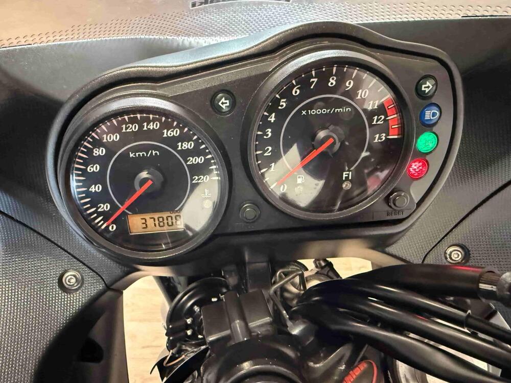 Kawasaki ER-6F (2006 - 08) (6)