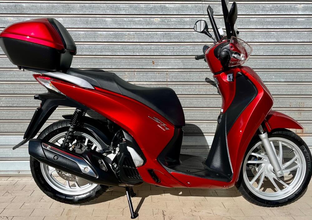 Honda SH 150 i ABS (2013 - 16) (2)