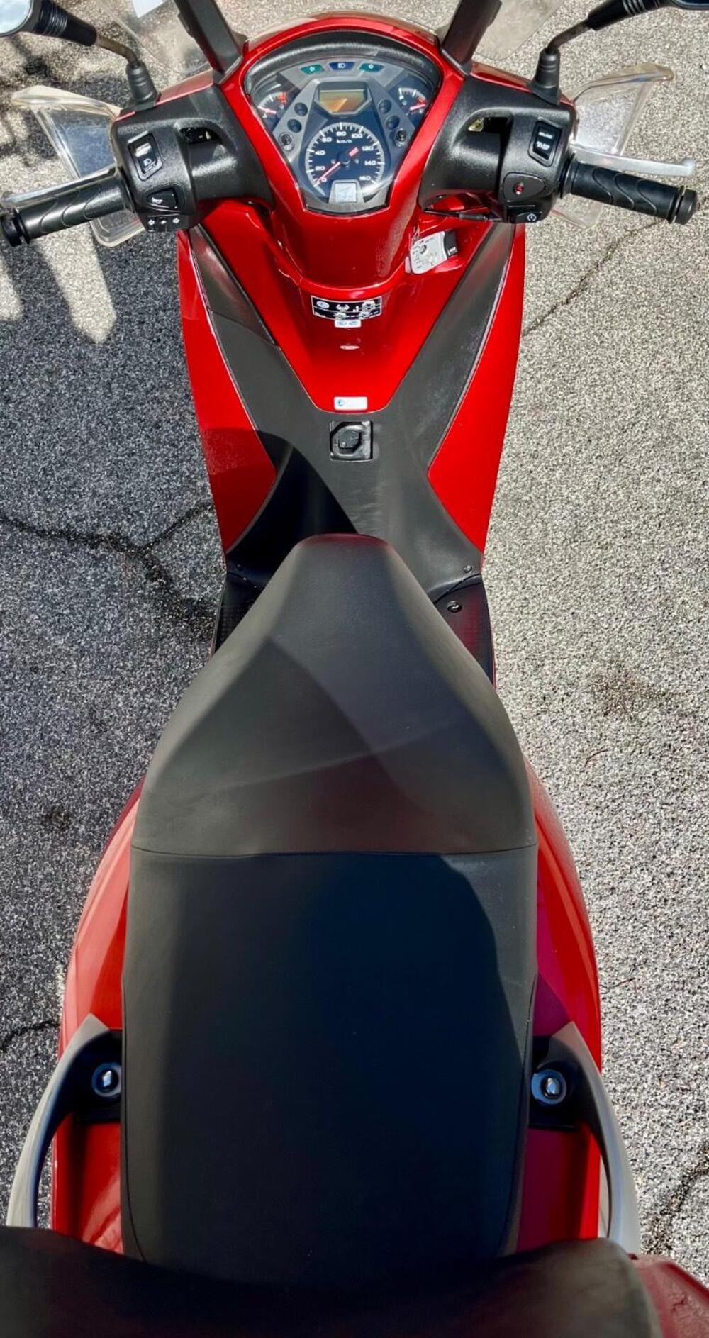 Honda SH 150 i ABS (2013 - 16) (4)