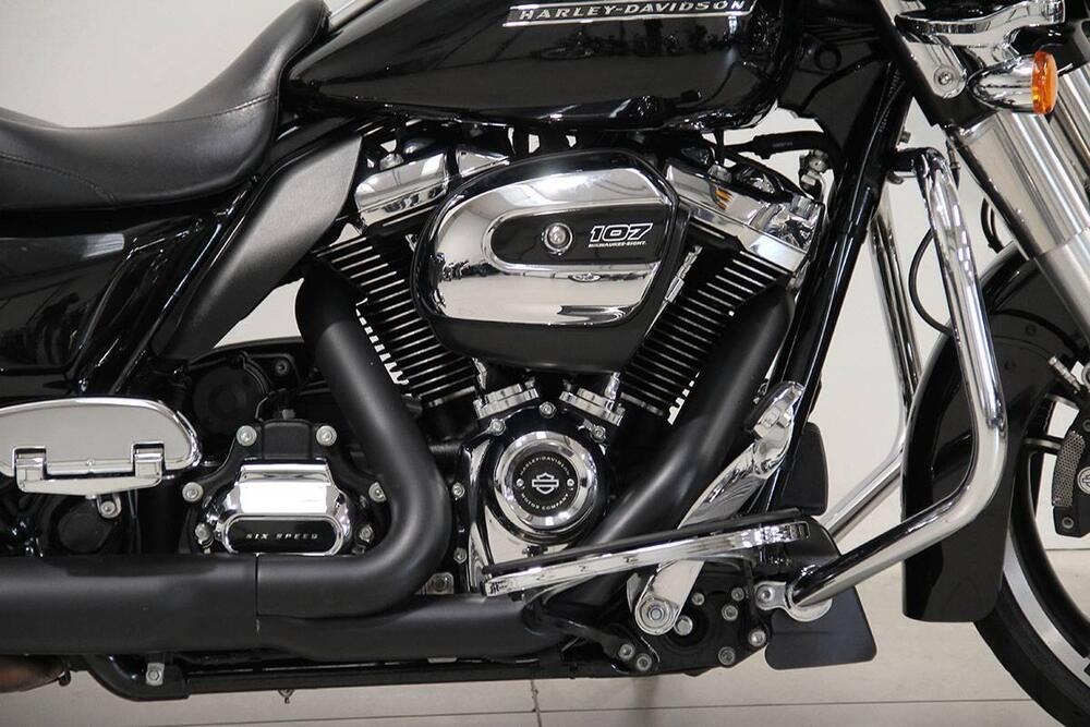 Harley-Davidson 107 Street Glide Special (2017 - 19) - FLHXS (2)