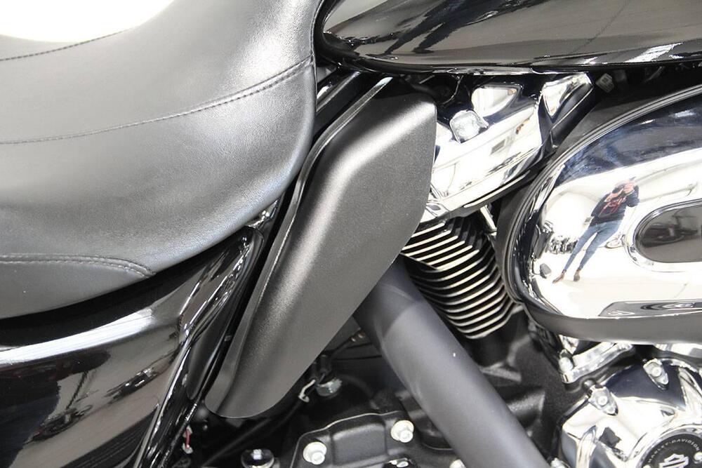 Harley-Davidson 107 Street Glide Special (2017 - 19) - FLHXS (3)