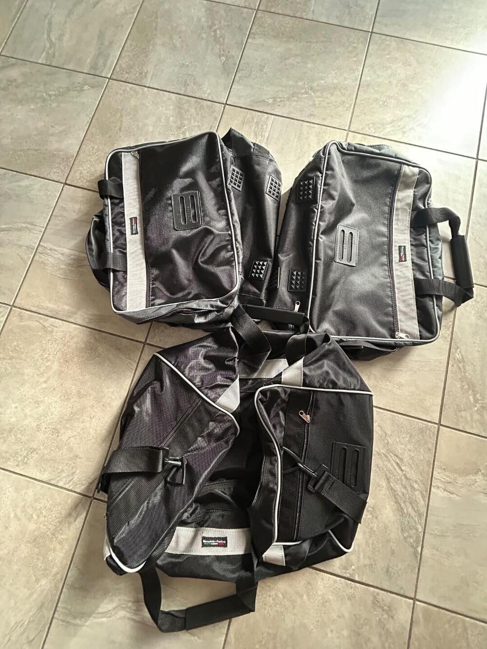 Moto Guzzi V85 TT Travel (2021 - 23) (6)