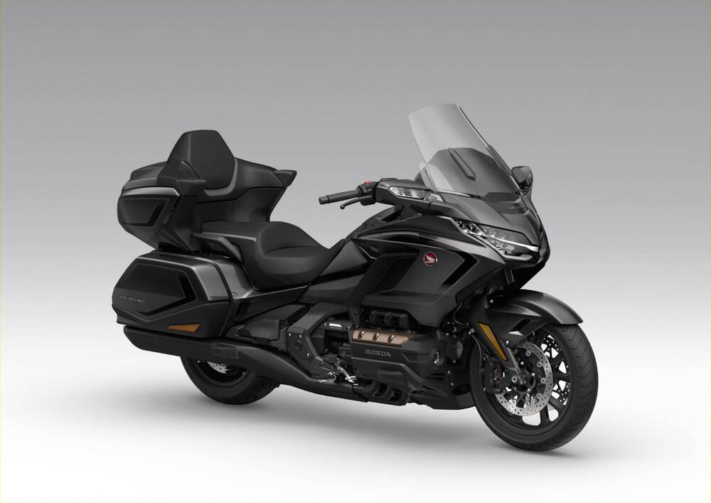 Honda GL 1800 Gold Wing Tour (2025 - 26) (4)