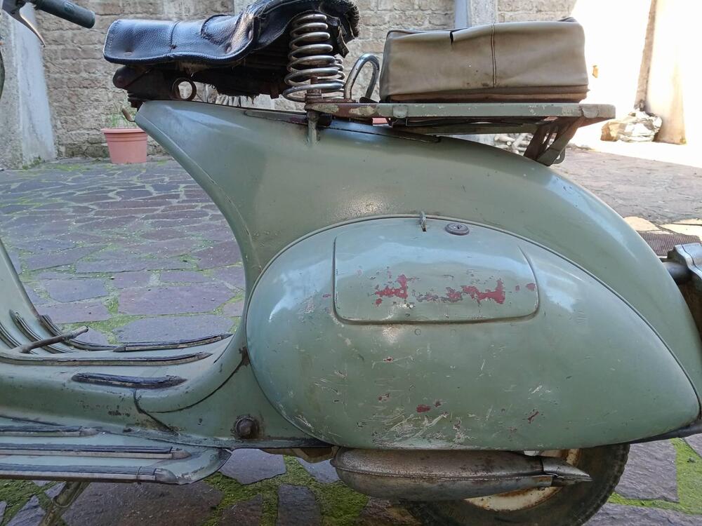 Piaggio Vespa 125 V15T "BACCHETTA  (2)