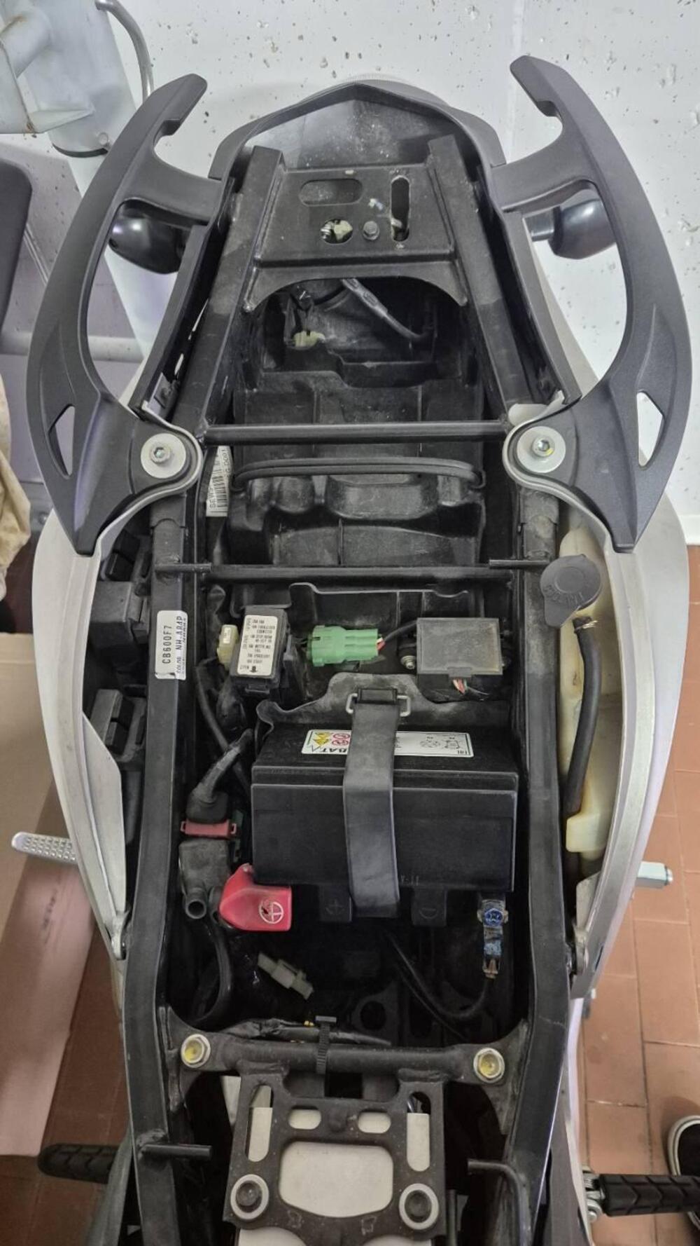 Honda Hornet 600 (2007 - 10) (5)