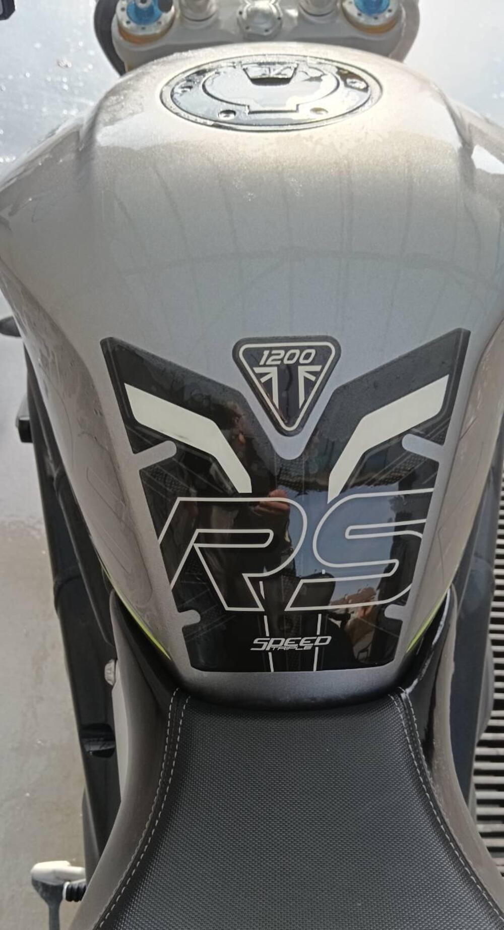 Triumph Speed Triple 1200 RS (2021 - 24) (10)