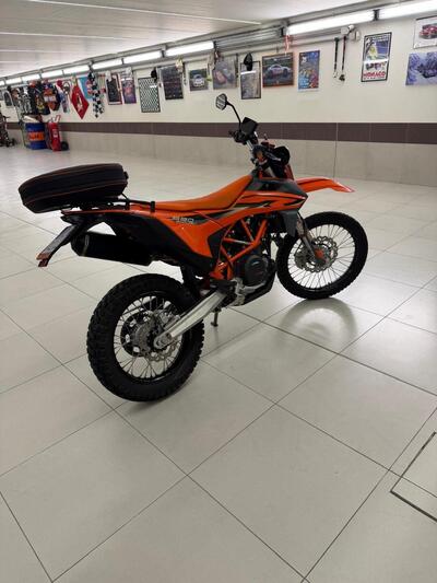 KTM 690 Enduro R (2022 - 25) usata