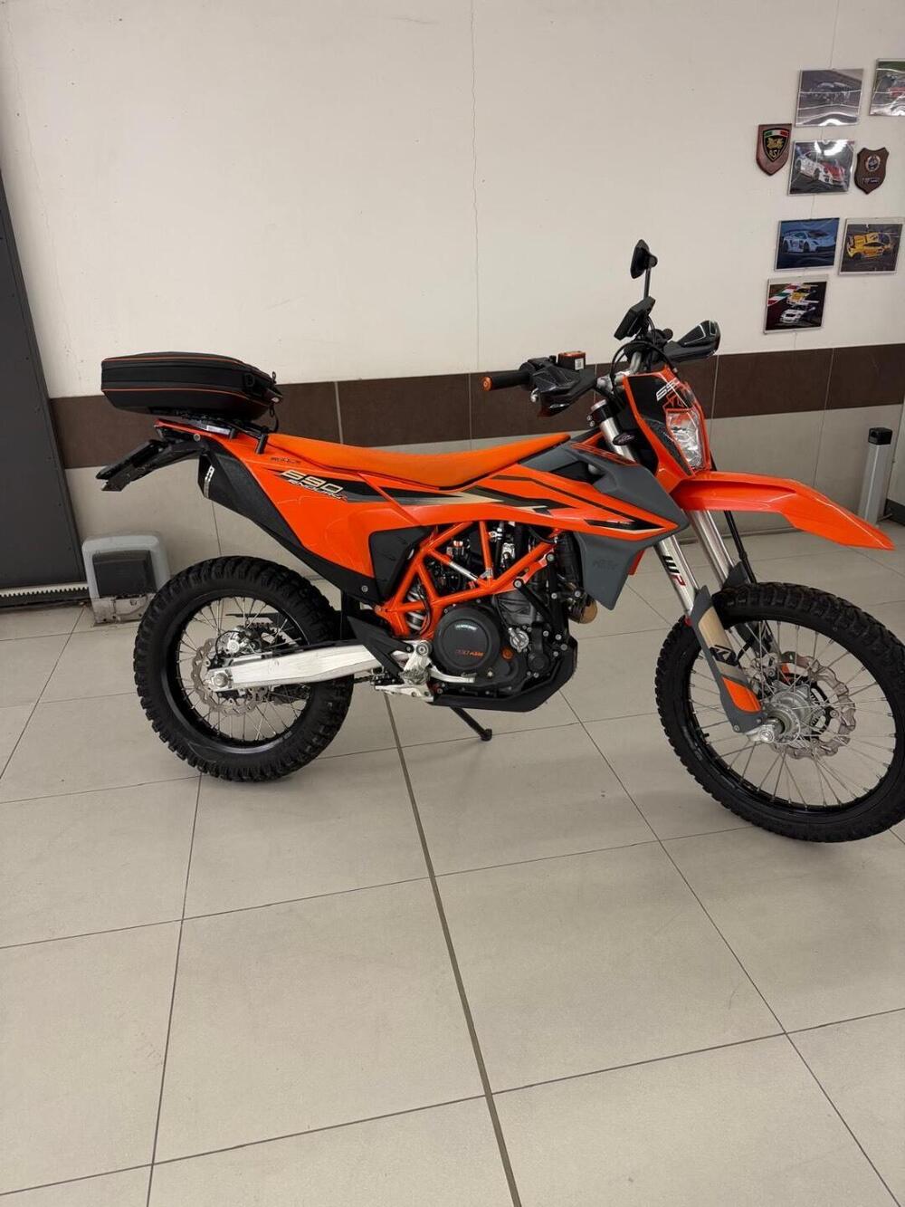 KTM 690 Enduro R (2022 - 25) (2)