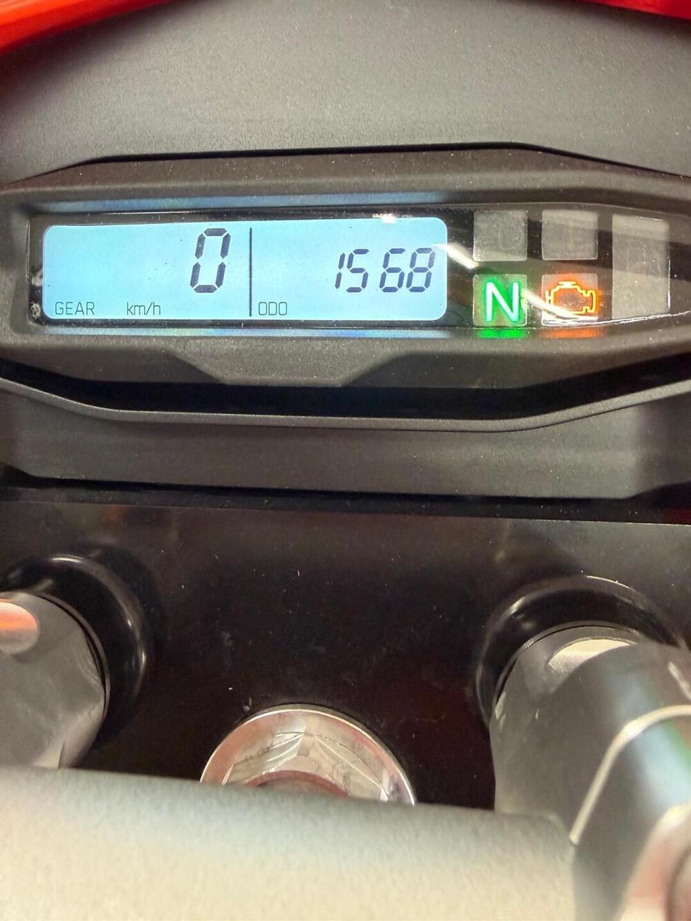 KTM 690 Enduro R (2022 - 25) (9)