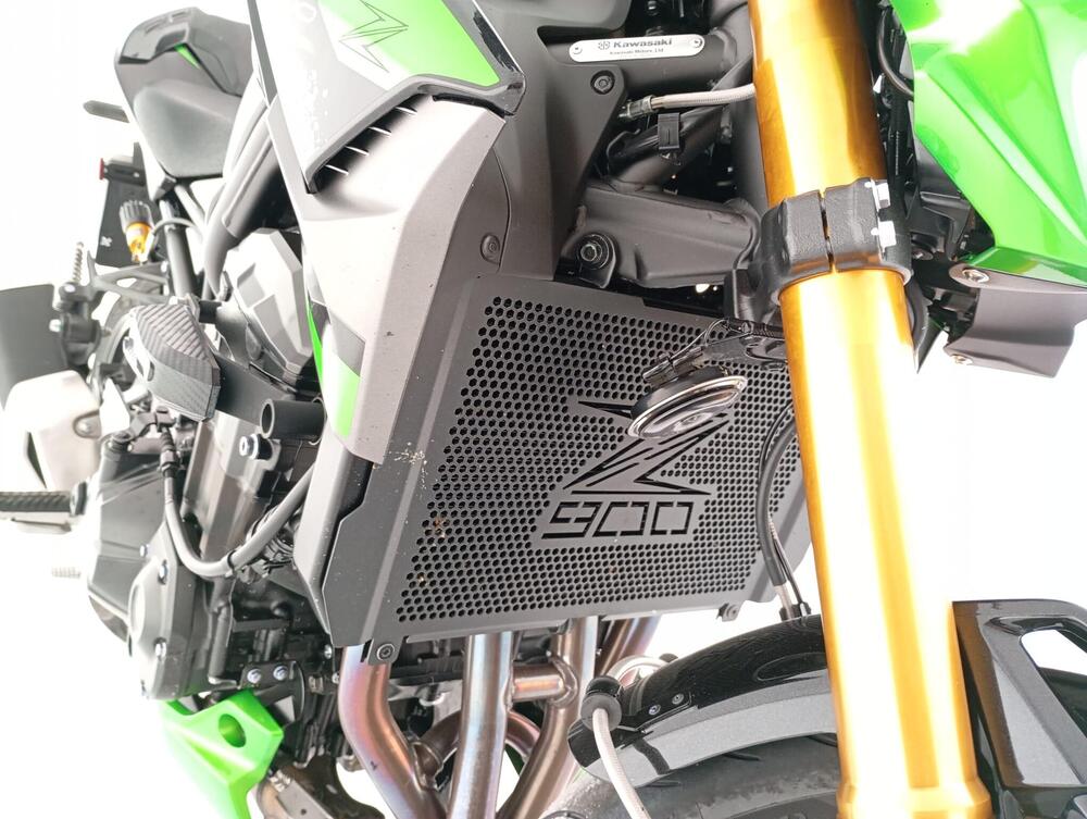 Kawasaki Z 900 SE (2022 - 24) (9)