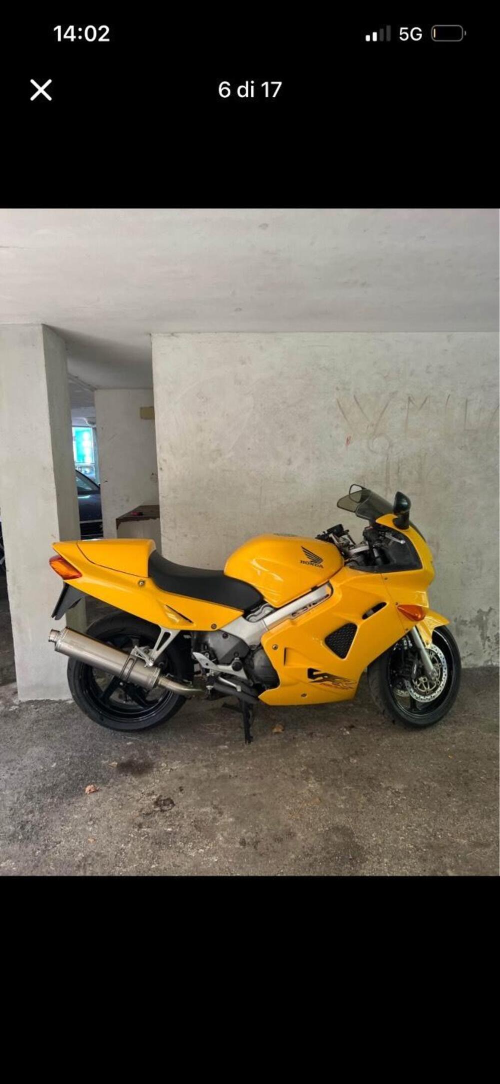 Honda VFR 800 (5)