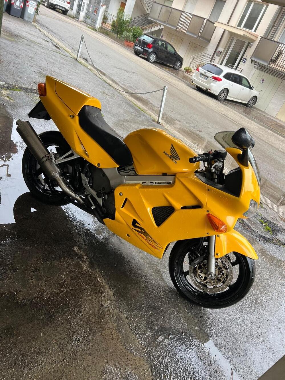 Honda VFR 800 (14)