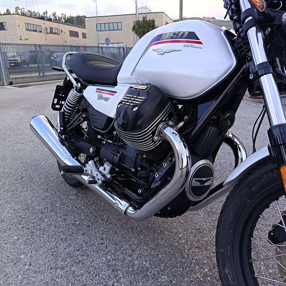 Moto Guzzi V7 Special (2025 - 26) (4)