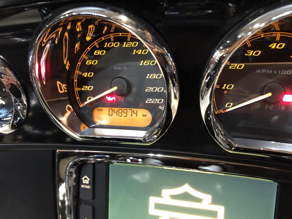 Harley-Davidson 107 Tri Glide Ultra (2016) - FLHTCUTG (4)