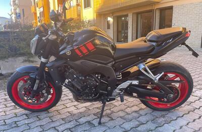 Yamaha FZ1 (2006 - 16) usata