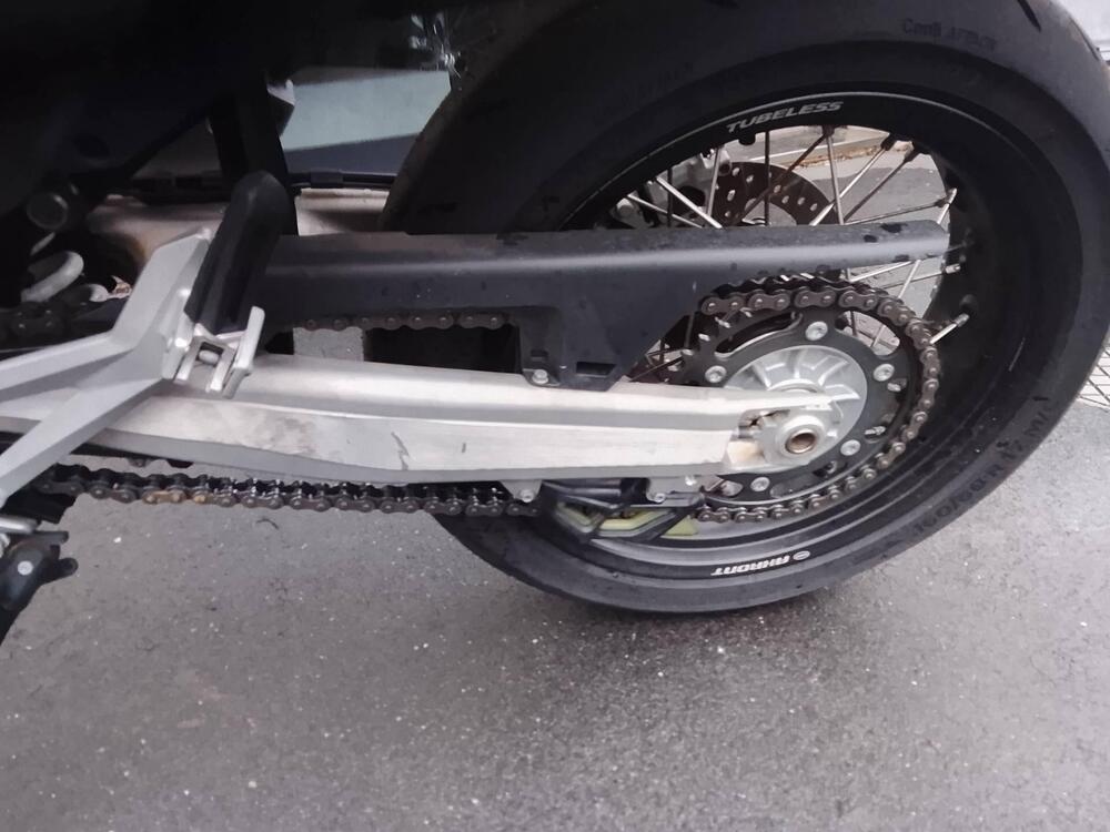 Husqvarna 701 Supermoto (2023 - 25) (4)